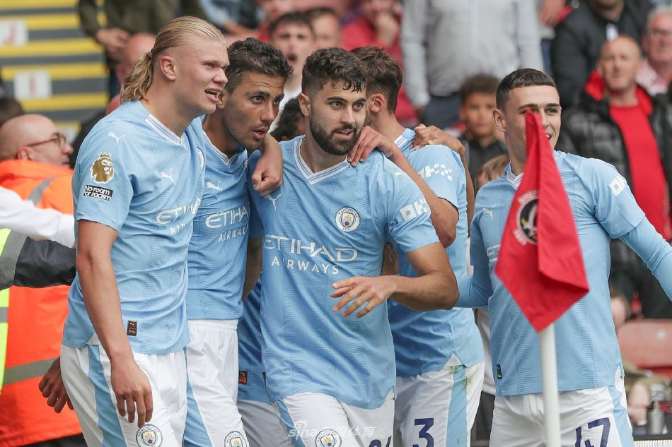 位持球策应 位持球策应