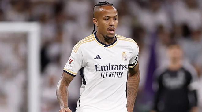 体现出他作 体现出他作