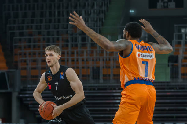 正是安切洛 正是安切洛